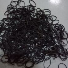 单亲妈妈月捐5年无人问津:没钱停捐一月后被催捐还遭嗤笑
